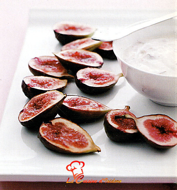 Figues caramélisées et yaourt aux épices